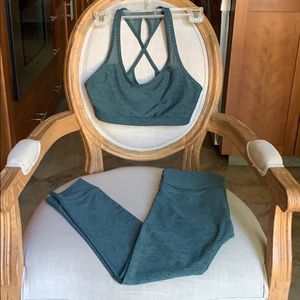 Lorna Jane Jungle Green Marl Small Bra/ Tight